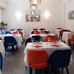 Otel Saint Clair 2*