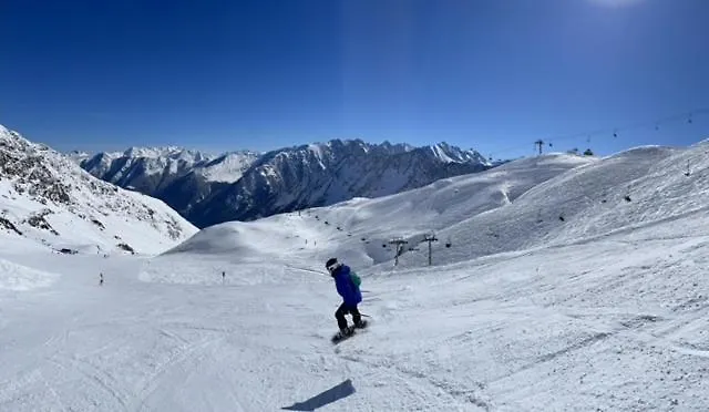 Отель Saint Clair