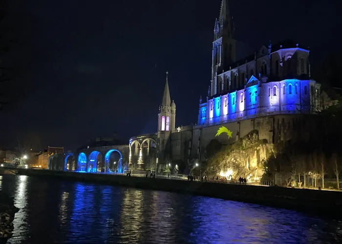 Отель Saint Clair 2*