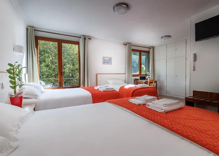 Saint Clair Отель 2*