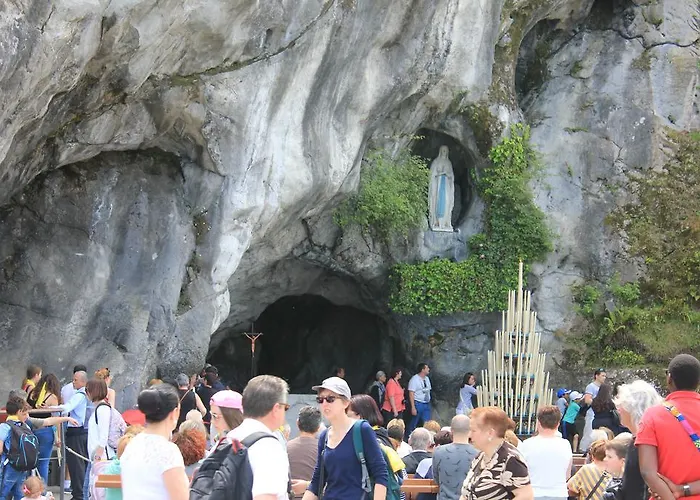 Отель Saint Clair