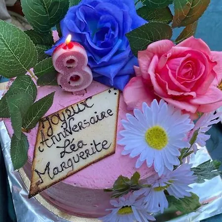 Saint Clair Hotel 2*