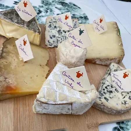 Saint Clair Hotel 2*